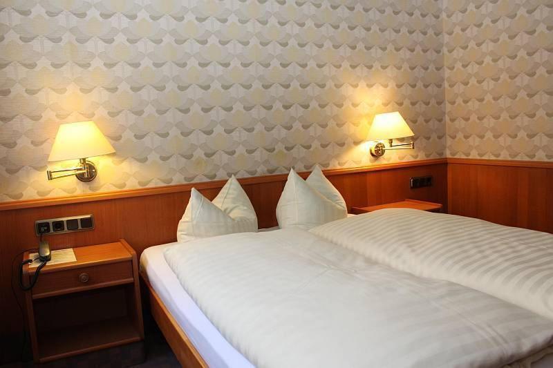 Siegerland-Hotel Фройденгберг Номер фото